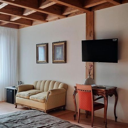 Palazzo Laureano - Dimora Storica Ξενοδοχείο Tricarico Εξωτερικό φωτογραφία