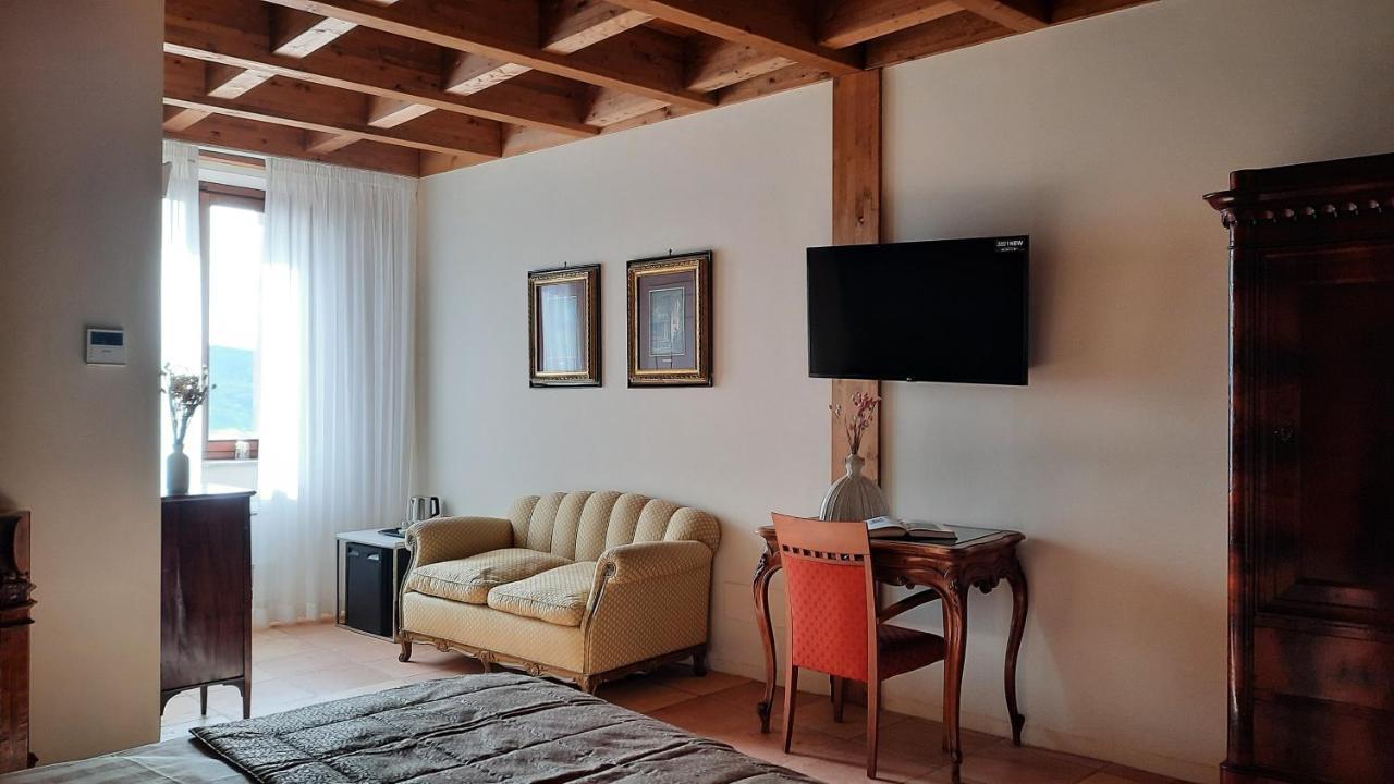 Palazzo Laureano - Dimora Storica Ξενοδοχείο Tricarico Εξωτερικό φωτογραφία