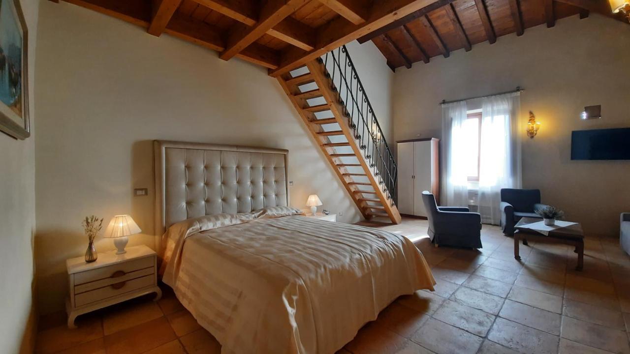 Palazzo Laureano - Dimora Storica Ξενοδοχείο Tricarico Εξωτερικό φωτογραφία