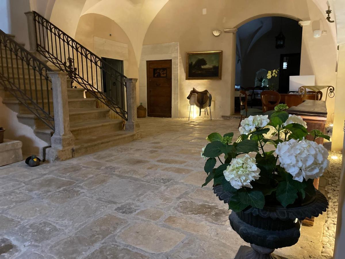 Palazzo Laureano - Dimora Storica Ξενοδοχείο Tricarico Εξωτερικό φωτογραφία